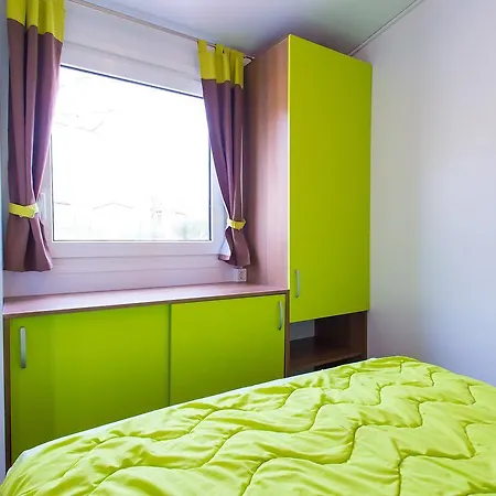 Prázdninový areál Zelena Laguna Mobile Homes Mugeba