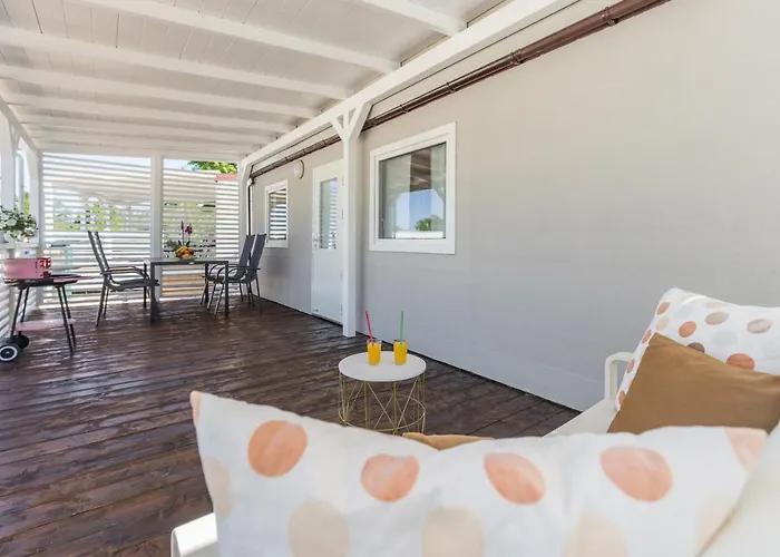 Zelena Laguna Mobile Homes 4*