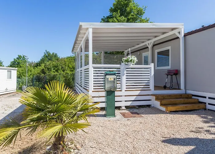 Village de vacances Zelena Laguna Mobile Homes Mugeba