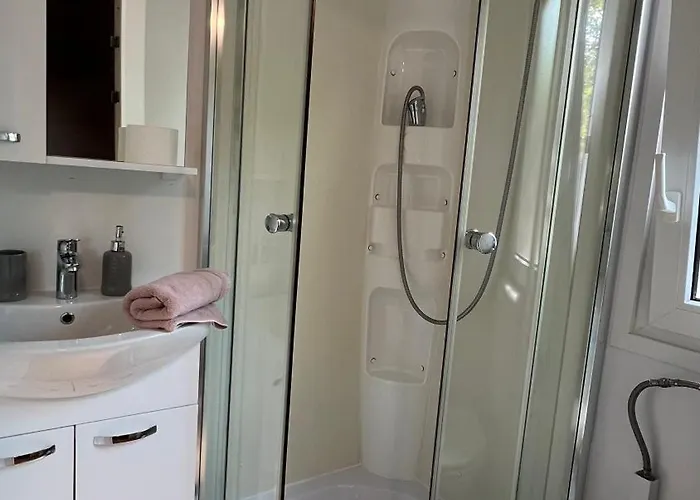 Prázdninový areál Zelena Laguna Mobile Homes