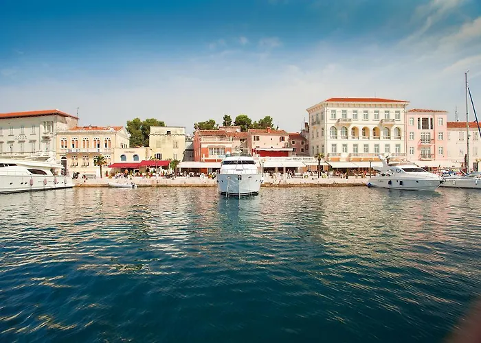 Prázdninový areál Zelena Laguna Mobile Homes Mugeba